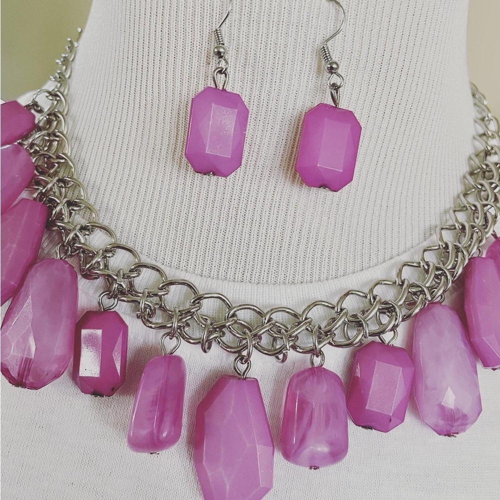 Fashion Jewelry Set.